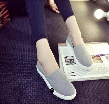 slip on nữ trắng
