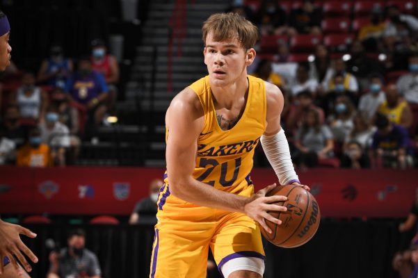 Mac McClung, Lakers đánh bại Suns ở giải mùa hè đằng sau cú lùi ly hợp của Austin Reaves