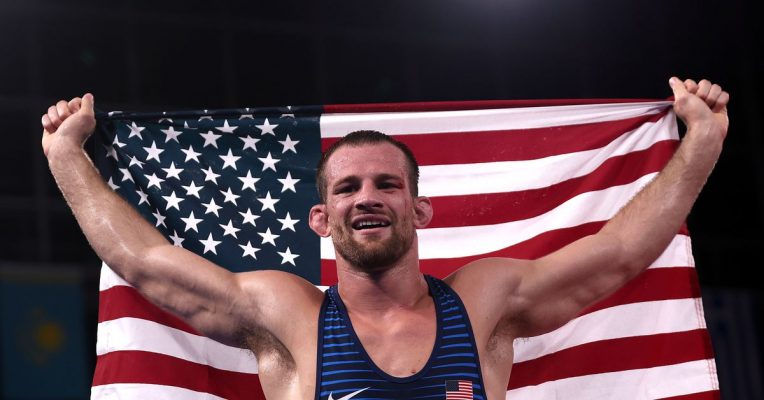Kết quả đấu vật Olympic Tokyo 2020: David Taylor giành HCV, Kyle Dake đau đớn tột độ