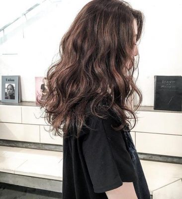 Tuyển tập 10 kiểu tóc xoăn dài đẹp 2019 ai nhìn cũng phải !