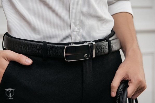 đeo thắt lưng đúng cách